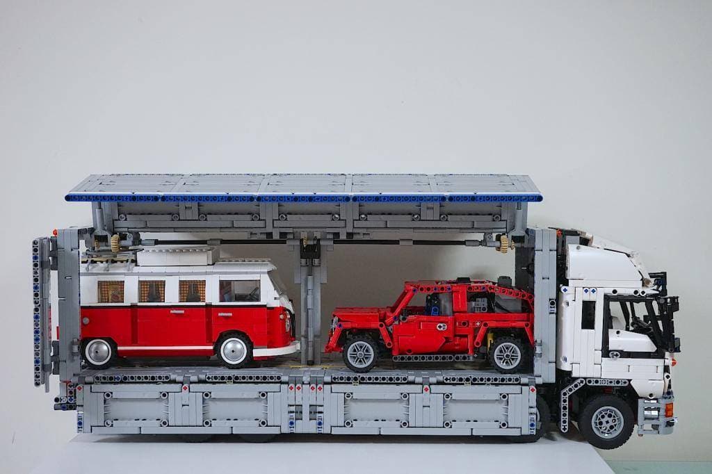 Remote Controlled Cargo Truck 4380pcs