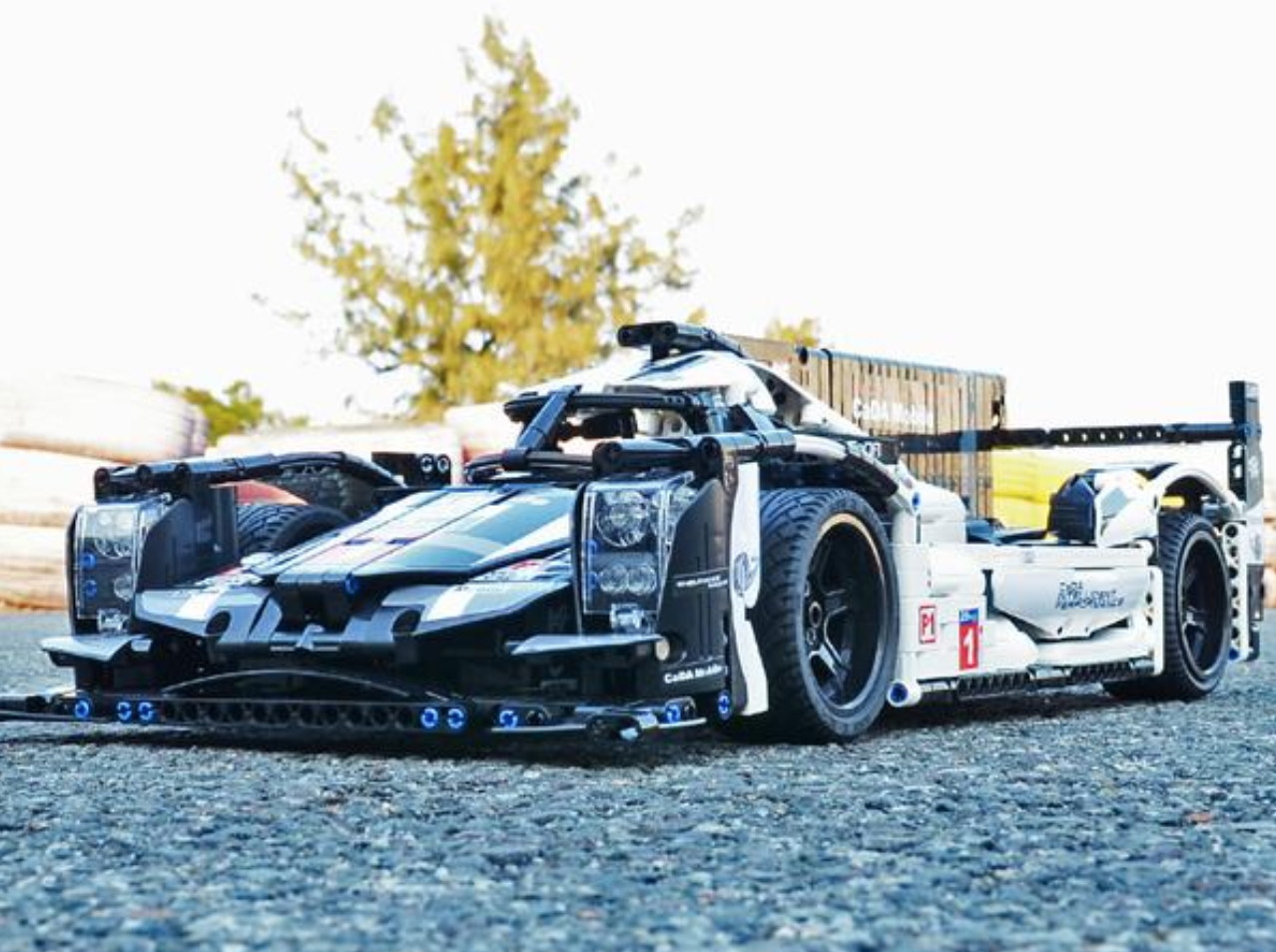 Remote Controlled Le Mans Racer 1586pcs